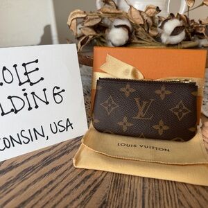 Louis Vuitton Monogram Key Cles